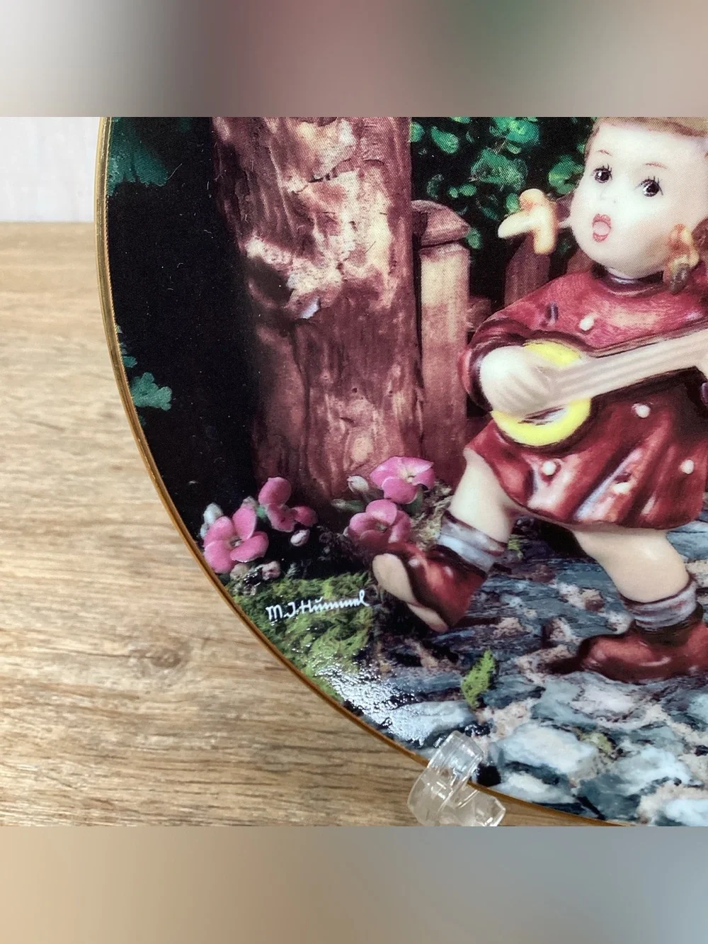 M.I. Hummel 1990 “Private Parade”, Little Companions Plate Danbury Mint #Q9971